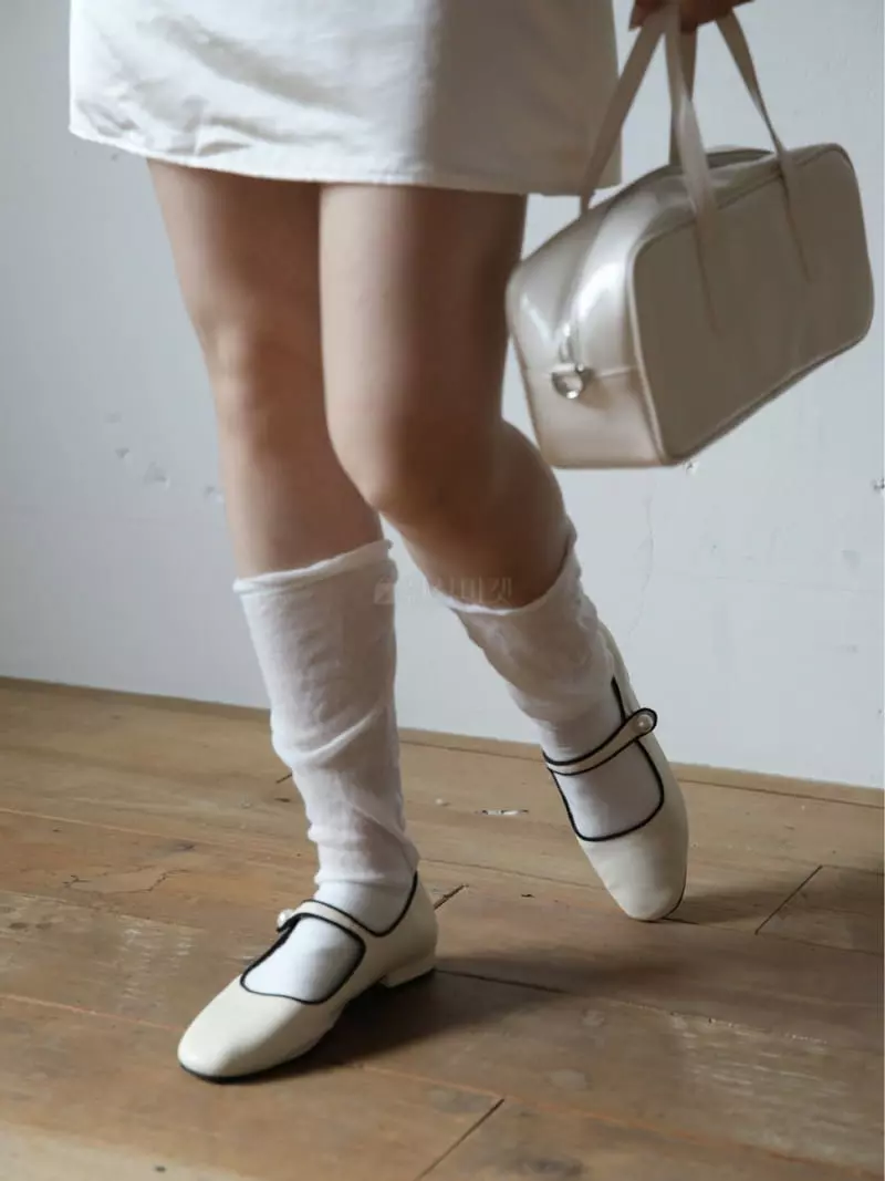Nyunyu Wear - Korean Women Fashion - #shopsmall - Point Flats - 12