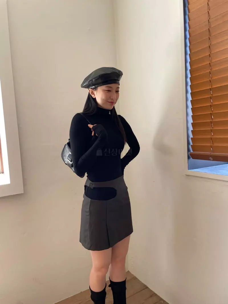 Nyunyu Wear - Korean Women Fashion - #vintageinspired - Curve Skirt - 12
