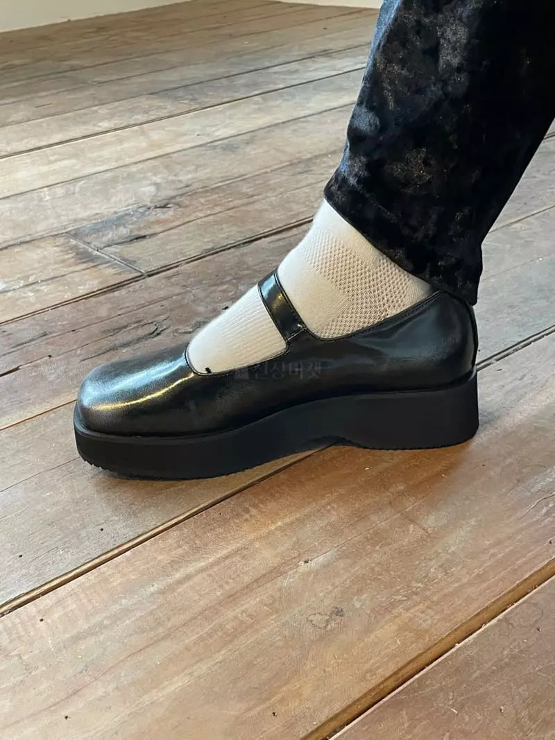 Nyunyu Wear - Korean Women Fashion - #womensfashion - Silver Loafer - 4