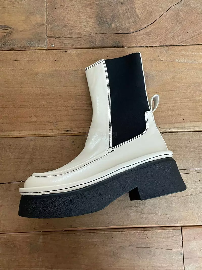 Nyunyu Wear - Korean Women Fashion - #vintageinspired - Slo Banding Boots - 3