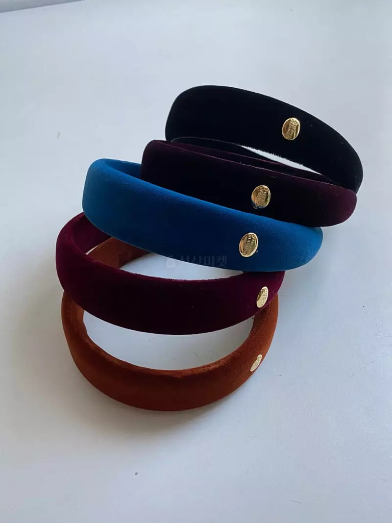 Nyunyu Wear - Korean Women Fashion - #vintagekidsstyle - Dotu Velbet Hairband - 6