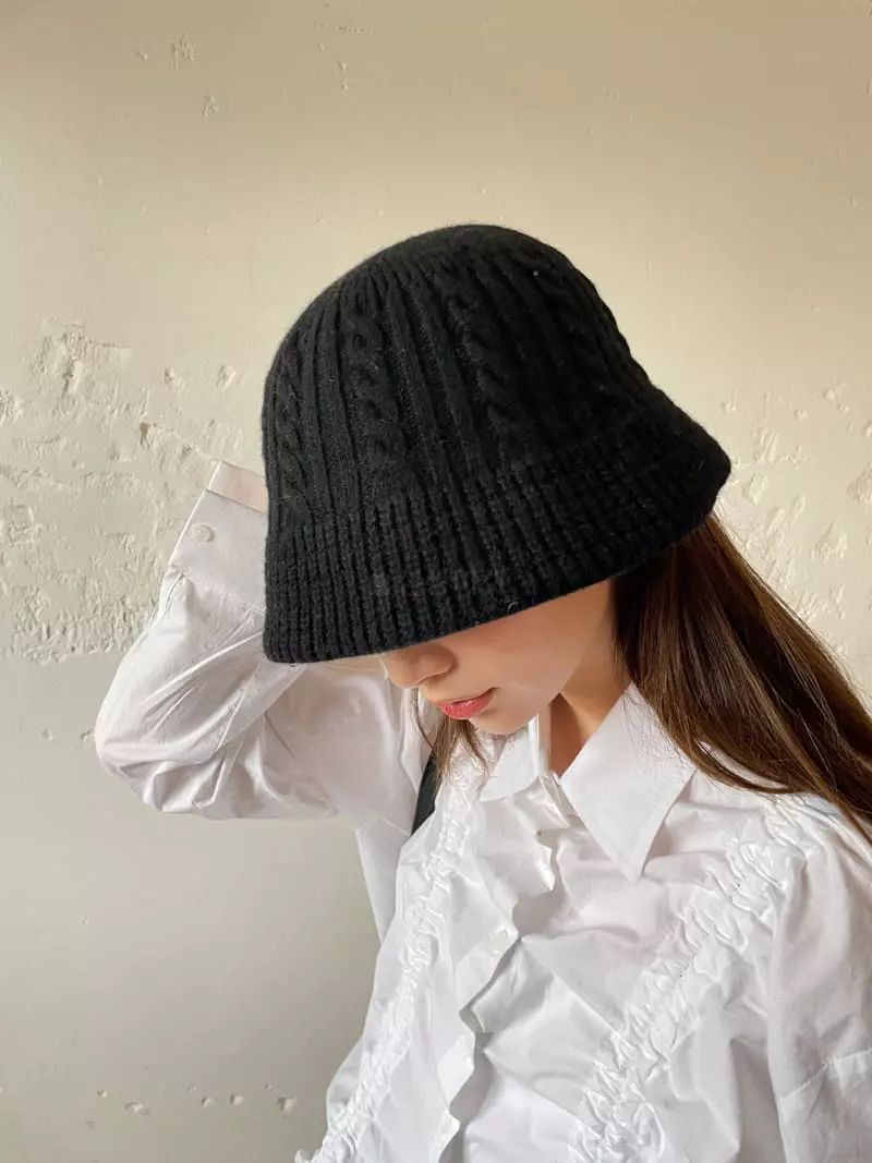Nyunyu Wear - Korean Women Fashion - #vintagekidsstyle - Big Quiltinh Bucket Hat - 3