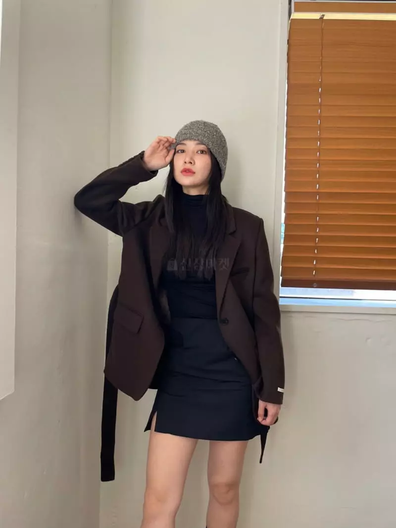 Nyunyu Wear - Korean Women Fashion - #womensfashion - Slit Jacket - 7