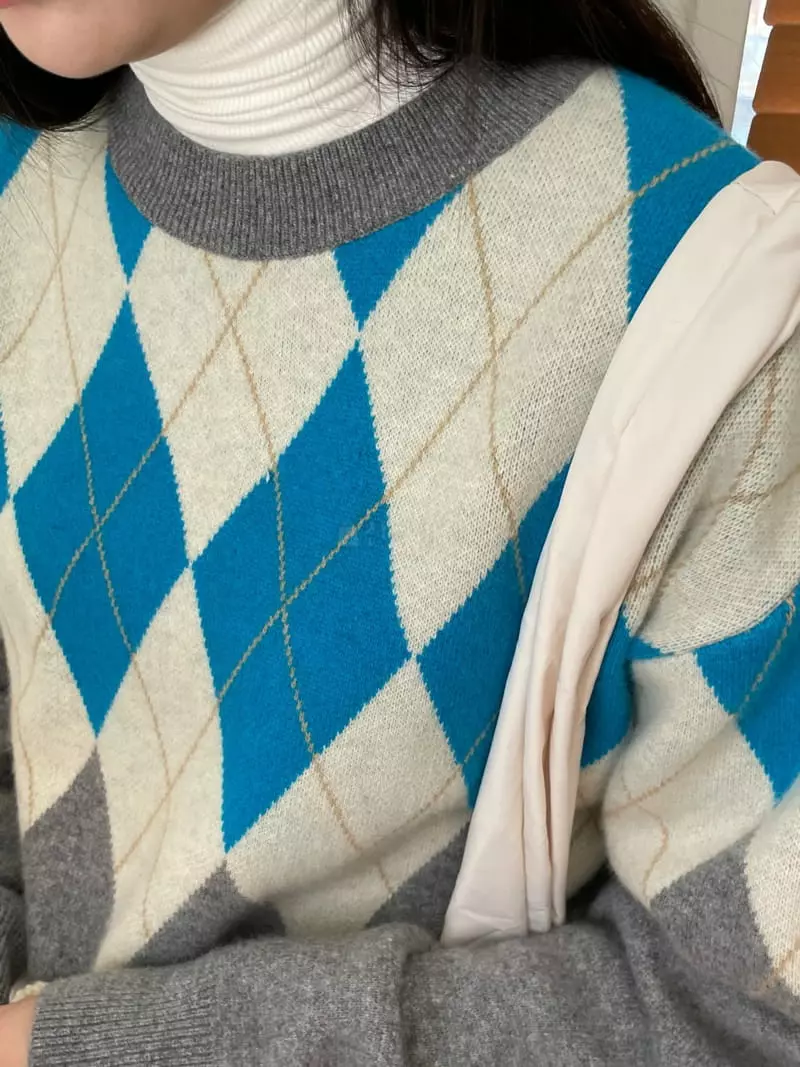 Nyunyu Wear - Korean Women Fashion - #womensfashion - Argyle Knit Tee - 10