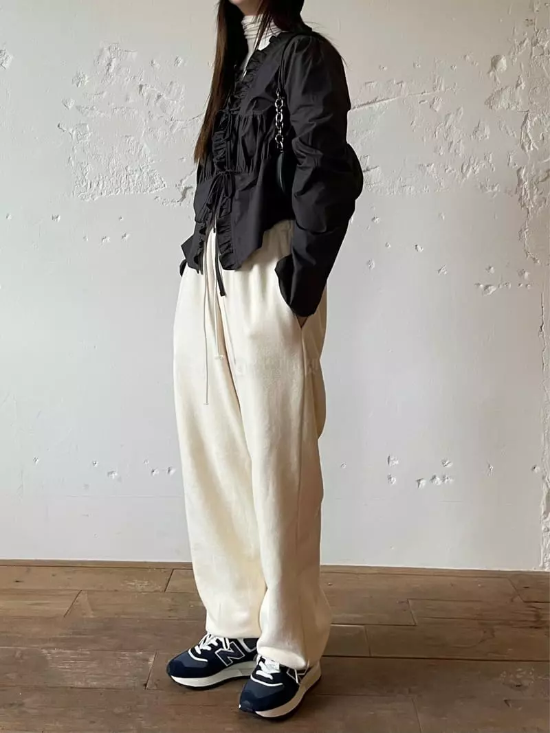 Nyunyu Wear - Korean Women Fashion - #womensfashion - Ruffle Blouse