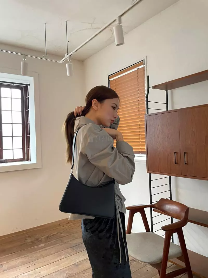 Nyunyu Wear - Korean Women Fashion - #momslook - Lang V Bag - 4