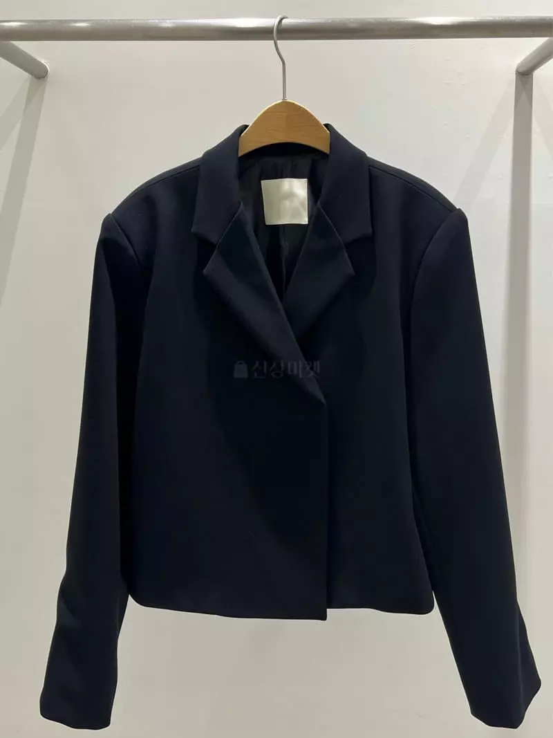 Odor - Korean Women Fashion - #momslook - Butter Crop Jacket - 6