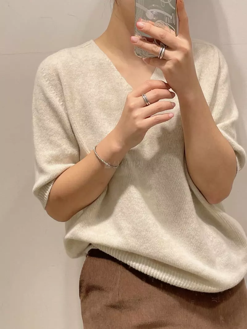 Odor - Korean Women Fashion - #restrostyle - Daily V Knit Tee - 4