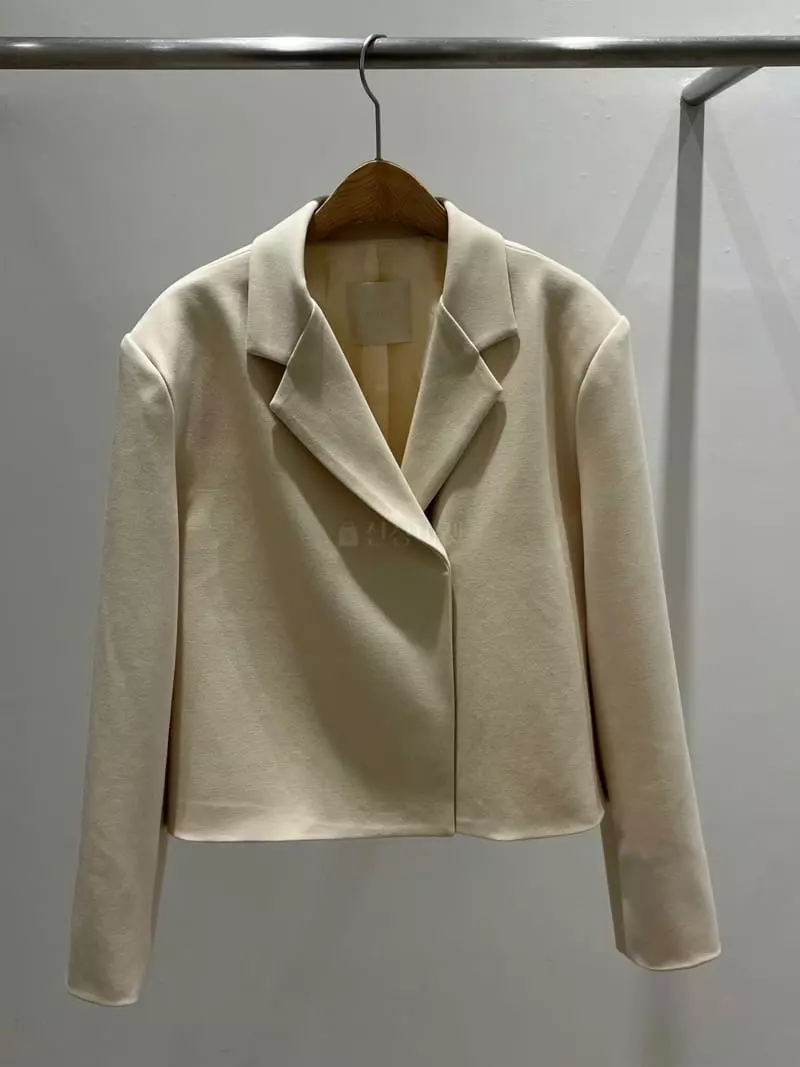 Odor - Korean Women Fashion - #womensfashion - Butter Crop Jacket - 5