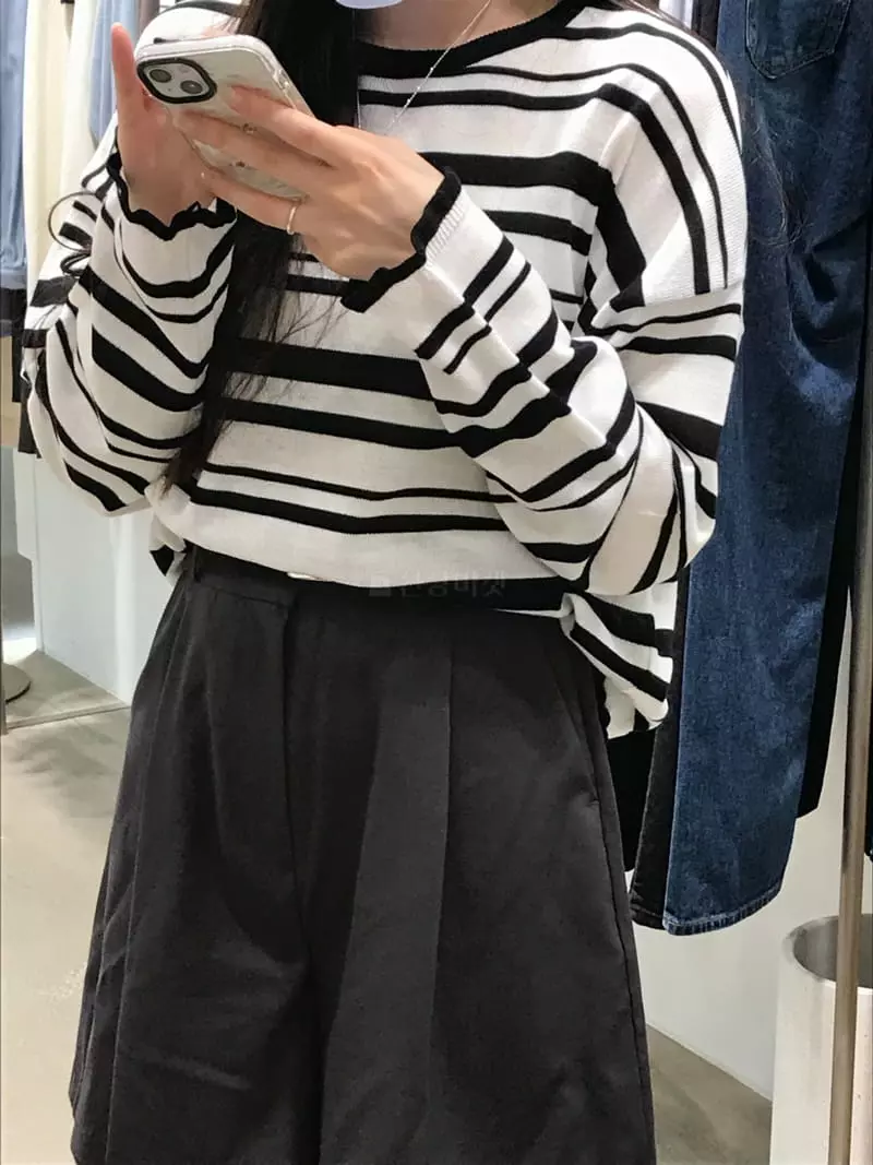 Odor - Korean Women Fashion - #womensfashion - Milk Stripes Knit Tee - 2