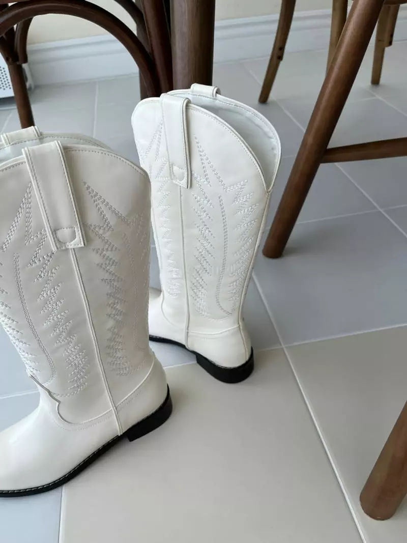 Onandon - Korean Women Fashion - #momslook - 83001 Boots - 9