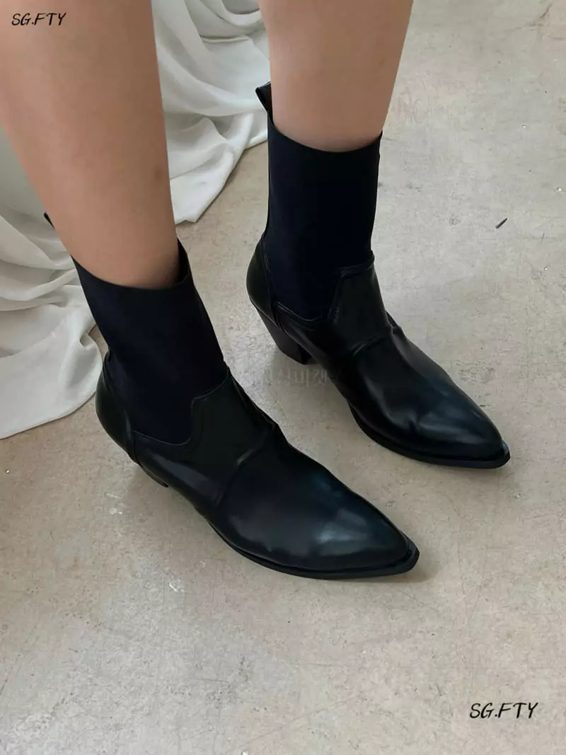 Onandon - Korean Women Fashion - #momslook - 93006 Boots  - 2