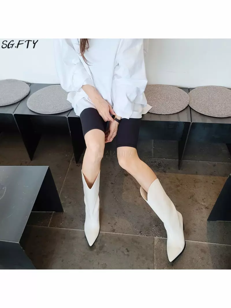 Onandon - Korean Women Fashion - #momslook - 89905 Boots - 10