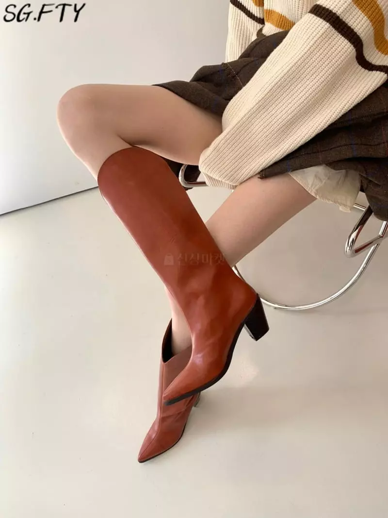 Onandon - Korean Women Fashion - #momslook - 89905 Boots - 12