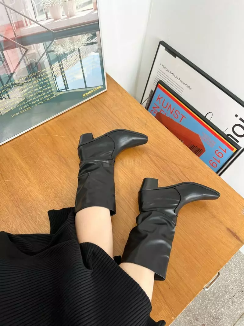 Onandon - Korean Women Fashion - #thelittlethings - 5013 Boots - 9