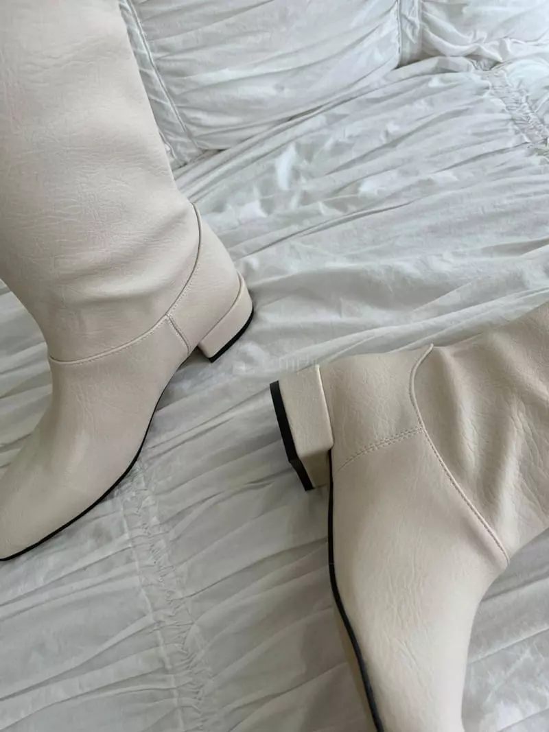 Onandon - Korean Women Fashion - #vintageinspired - 508 Boots - 9