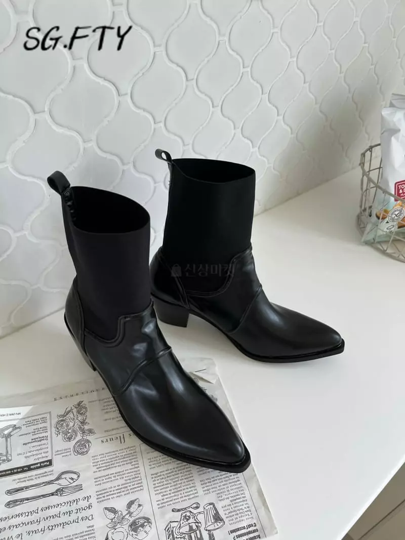 Onandon - Korean Women Fashion - #vintagekidsstyle - 93006 Boots  - 11