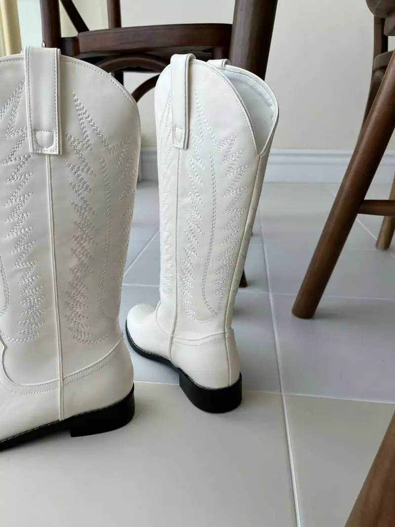 Onandon - Korean Women Fashion - #womensfashion - 83001 Boots - 8