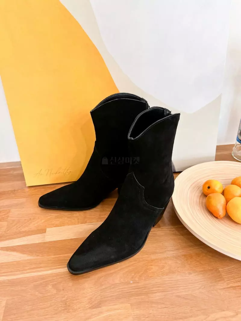 Onandon - Korean Women Fashion - #womensfashion - 221 Boots - 9