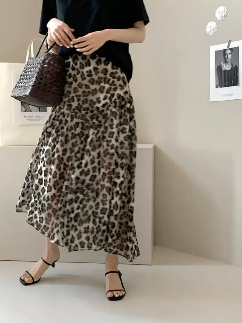 Oneway - Korean Women Fashion - #momslook - Leopard Skirt - 5