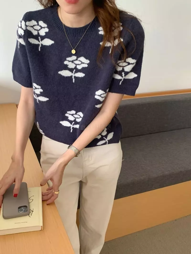 Oneway - Korean Women Fashion - #momslook - Flower Knit Tee - 9