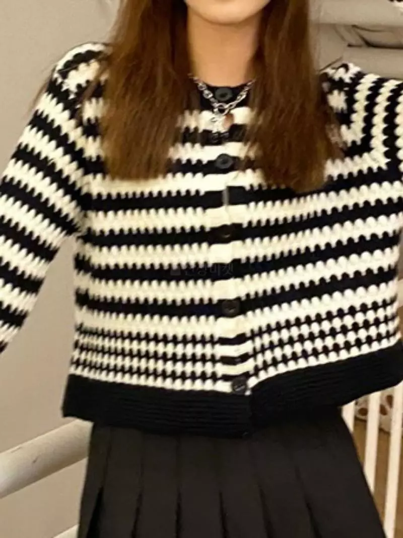 Oneway - Korean Women Fashion - #womensfashion - Cozy Stripes Knit Tee