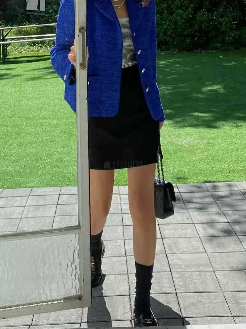 Ouppt - Korean Women Fashion - #momslook - Slit Mini Skirt - 3