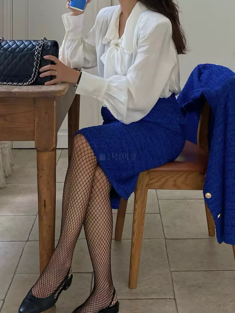 Ouppt - Korean Women Fashion - #momslook - Glossia Tie Blouse - 2