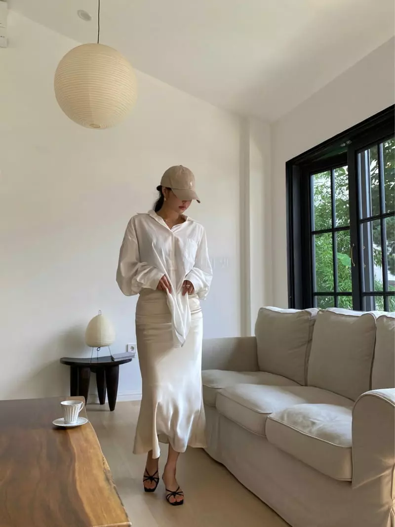 Ouppt - Korean Women Fashion - #restrostyle - Shatin Long Skirt - 2