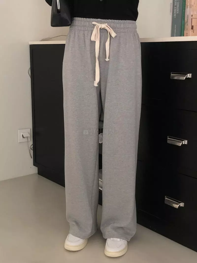 Overclassic - Korean Women Fashion - #momslook - Embrodiery Teaining Pants - 10