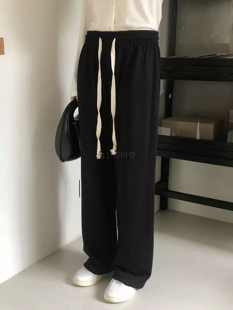 Overclassic - Korean Women Fashion - #momslook - Embrodiery Teaining Pants - 6