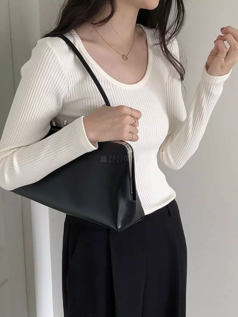 Overclassic - Korean Women Fashion - #momslook - U Neck Long Sleeves Tee - 10