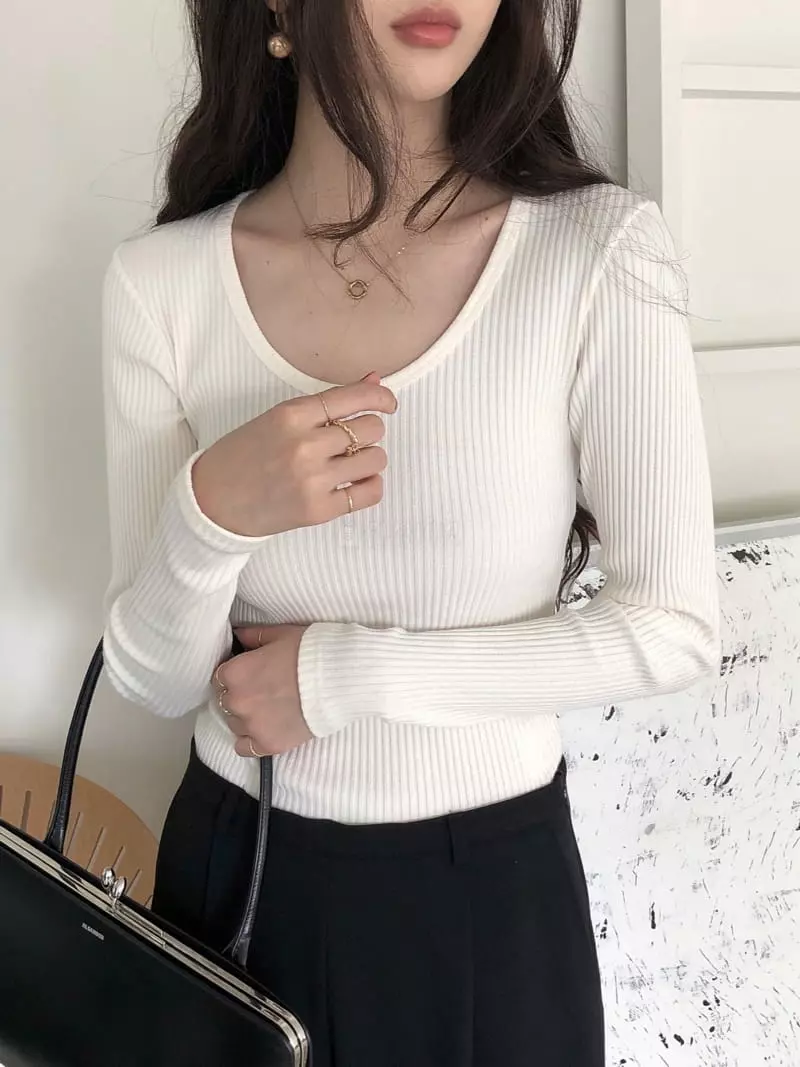 Overclassic - Korean Women Fashion - #momslook - U Neck Long Sleeves Tee - 6