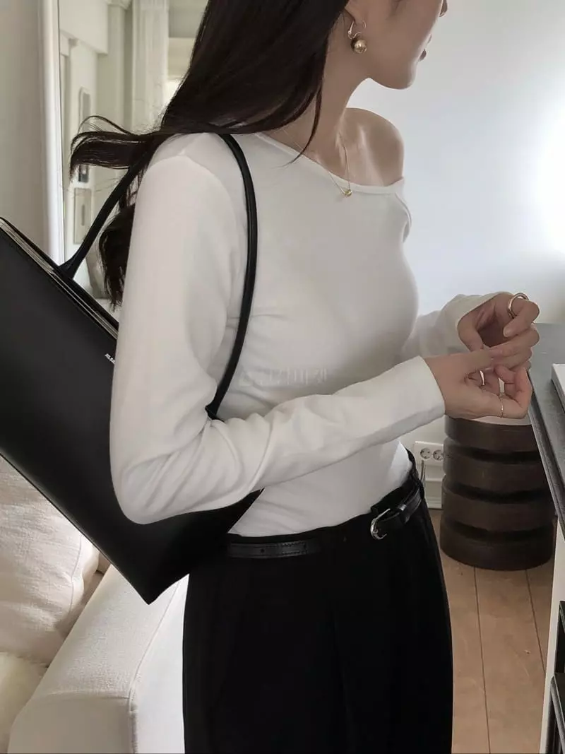Overclassic - Korean Women Fashion - #momslook - Unbal Long Sleeves Tee - 3