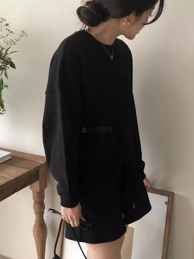 Overclassic - Korean Women Fashion - #momslook - Semi Crop Sweatshirt - 8