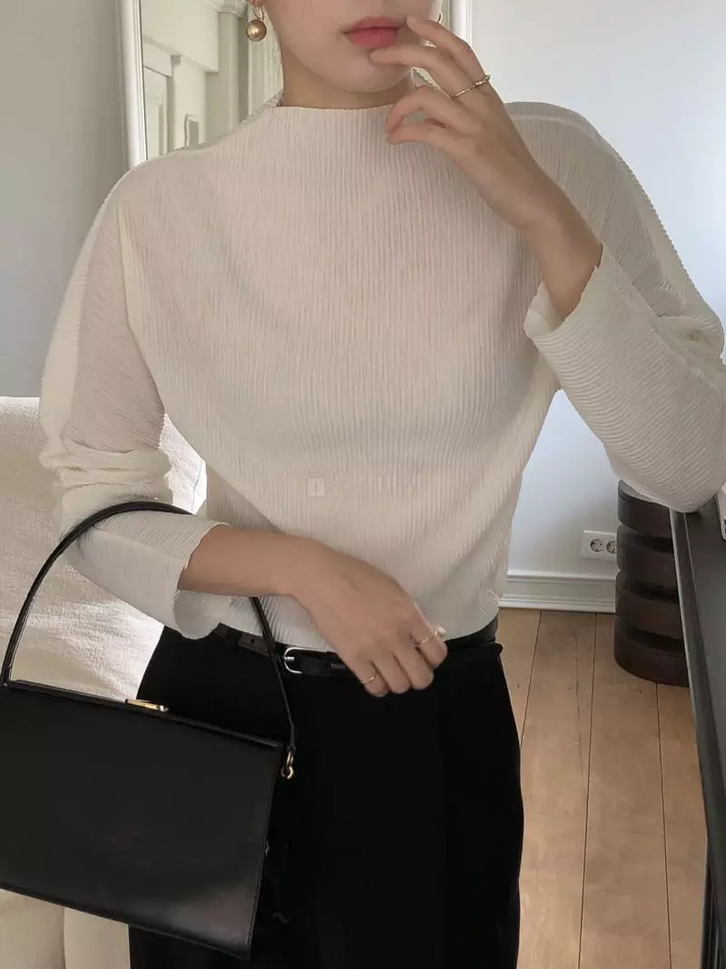 Overclassic - Korean Women Fashion - #momslook - Brin Pleats Tee - 12