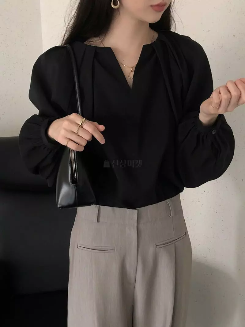 Overclassic - Korean Women Fashion - #momslook - Bowl Pintuck Blouse - 10