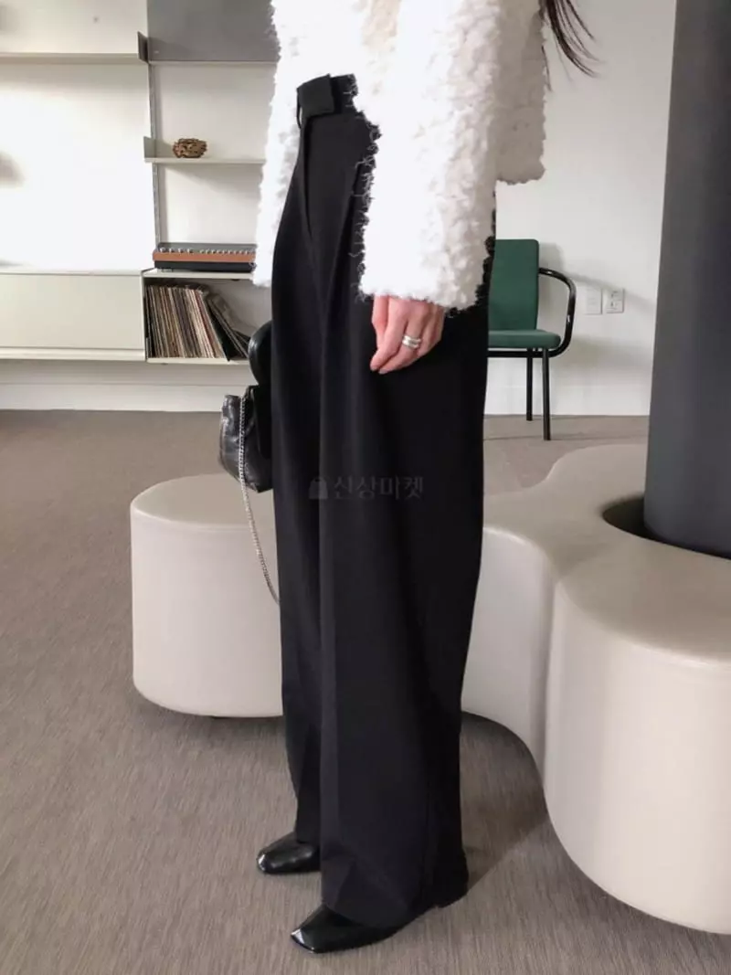 Overclassic - Korean Women Fashion - #womensfashion - Lic Stripes Pants - 4
