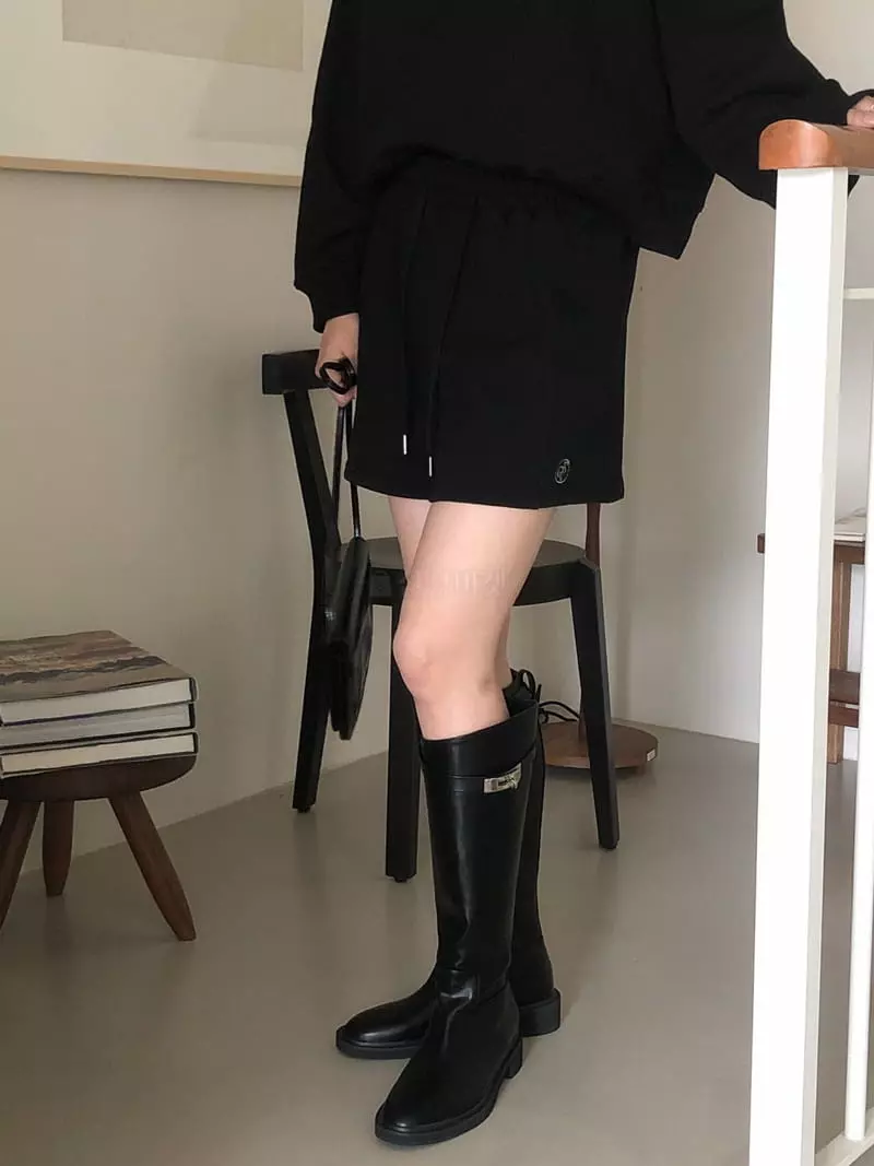 Overclassic - Korean Women Fashion - #momslook - Logo Shorts - 12