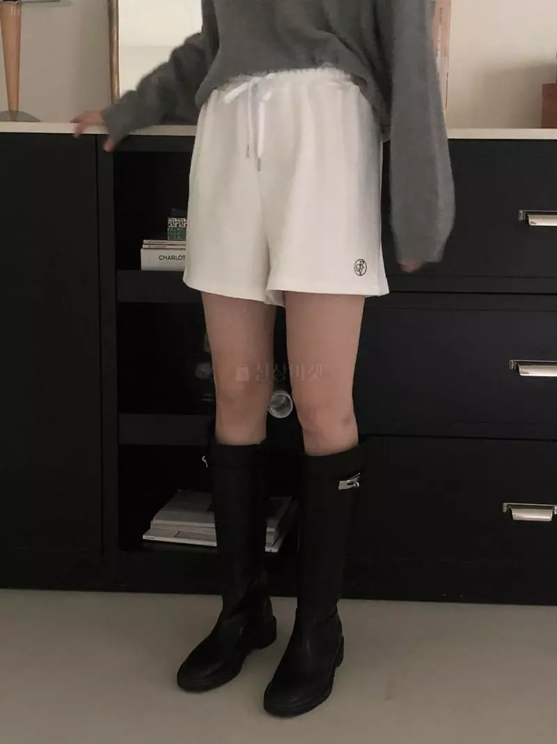 Overclassic - Korean Women Fashion - #momslook - Logo Shorts - 2