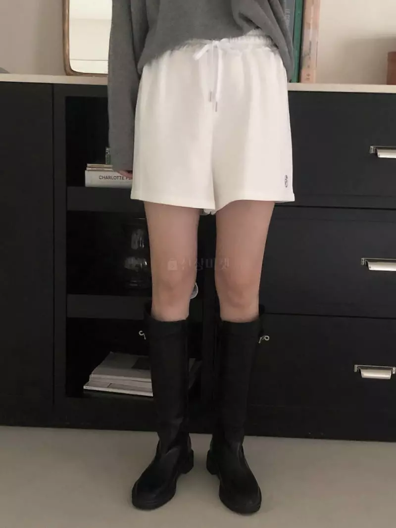 Overclassic - Korean Women Fashion - #womensfashion - Logo Shorts - 4