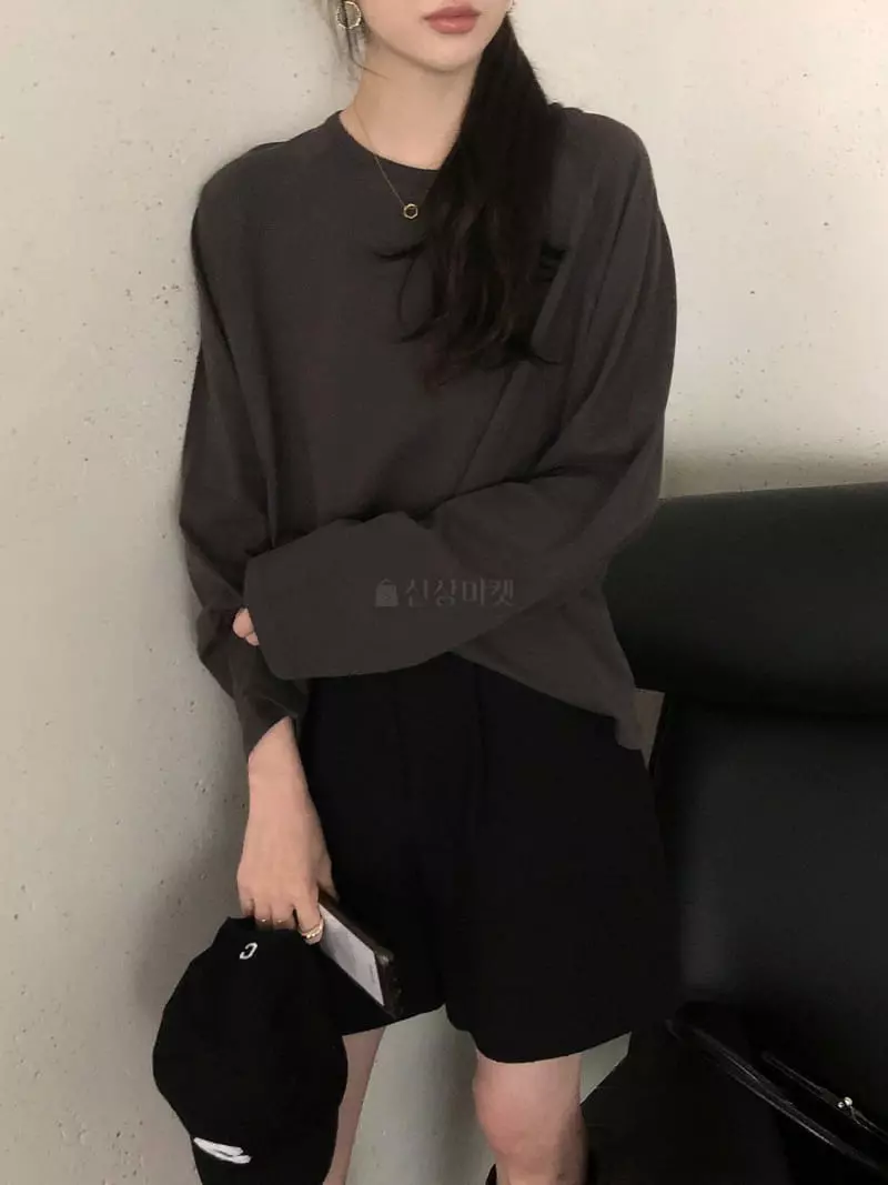 Overclassic - Korean Women Fashion - #momslook - Raglan Turtleneck Tee - 6