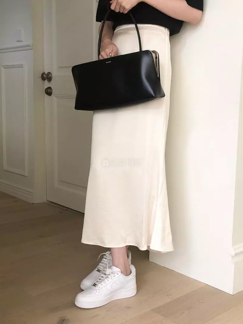 Overclassic - Korean Women Fashion - #vintagekidsstyle - Heavy Satin Skirt - 4
