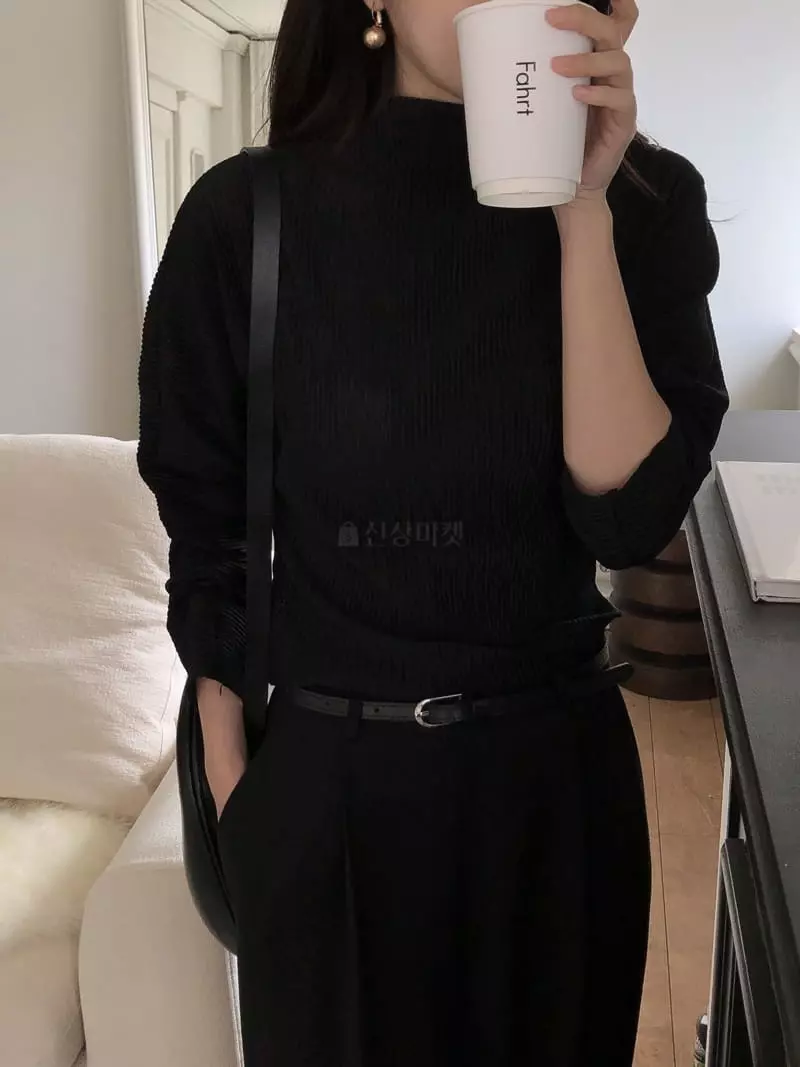 Overclassic - Korean Women Fashion - #shopsmall - Brin Pleats Tee - 4