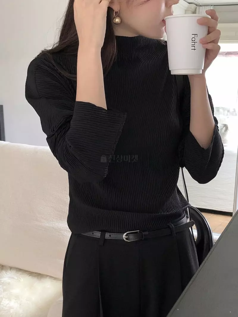 Overclassic - Korean Women Fashion - #thelittlethings - Brin Pleats Tee - 5