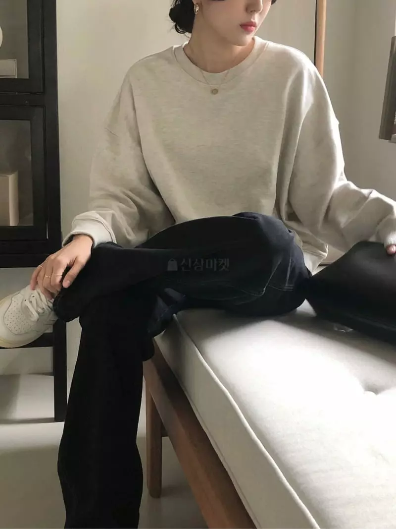 Overclassic - Korean Women Fashion - #vintagekidsstyle - Semi Crop Sweatshirt