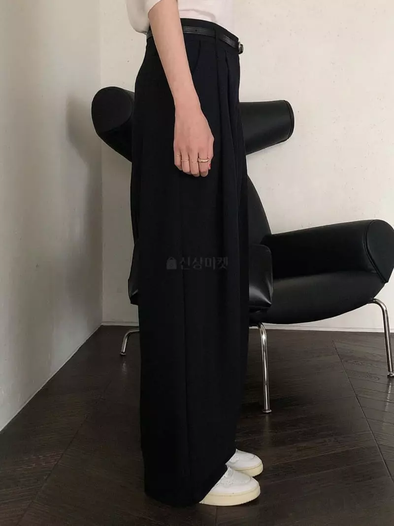 Overclassic - Korean Women Fashion - #momslook - Classic Chick Neck Pants - 4