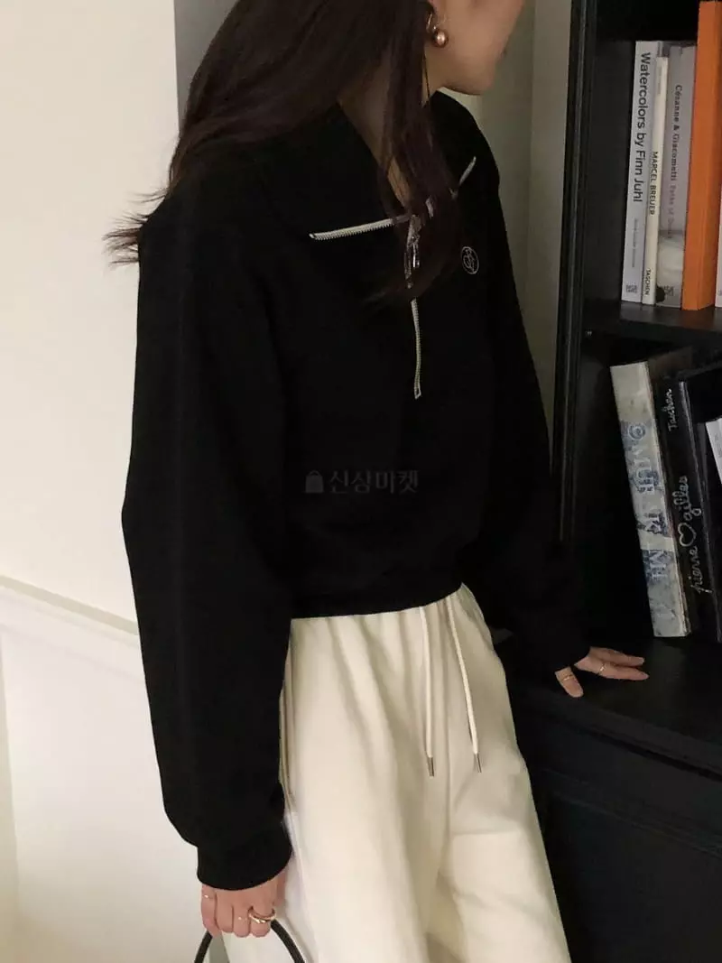 Overclassic - Korean Women Fashion - #womensfashion - Embrodiery Zip-up Sweatshirt - 2