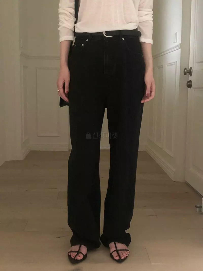 Overclassic - Korean Women Fashion - #womensfashion - Siena Black Jeans - 5