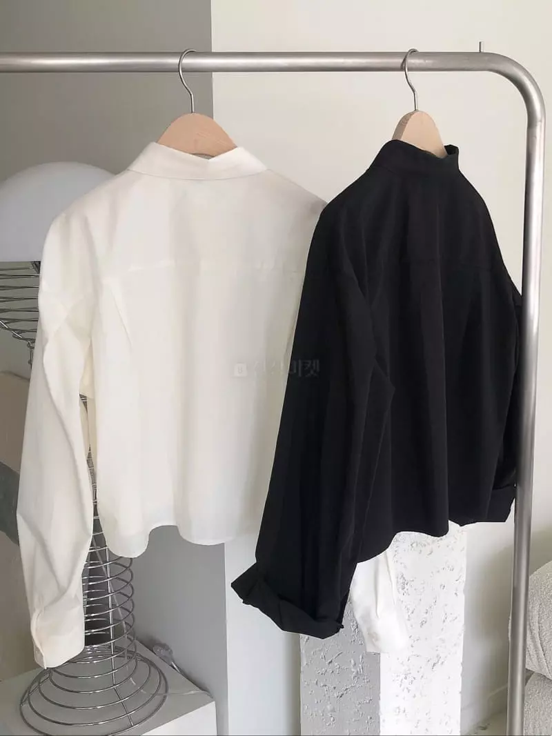Overclassic - Korean Women Fashion - #womensfashion - Solid Crop Shirt - 10